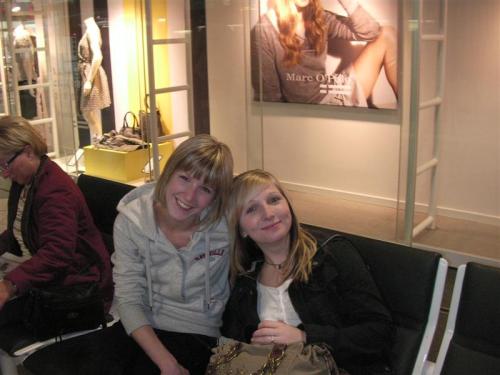 Warten am Flughafen Muenchen